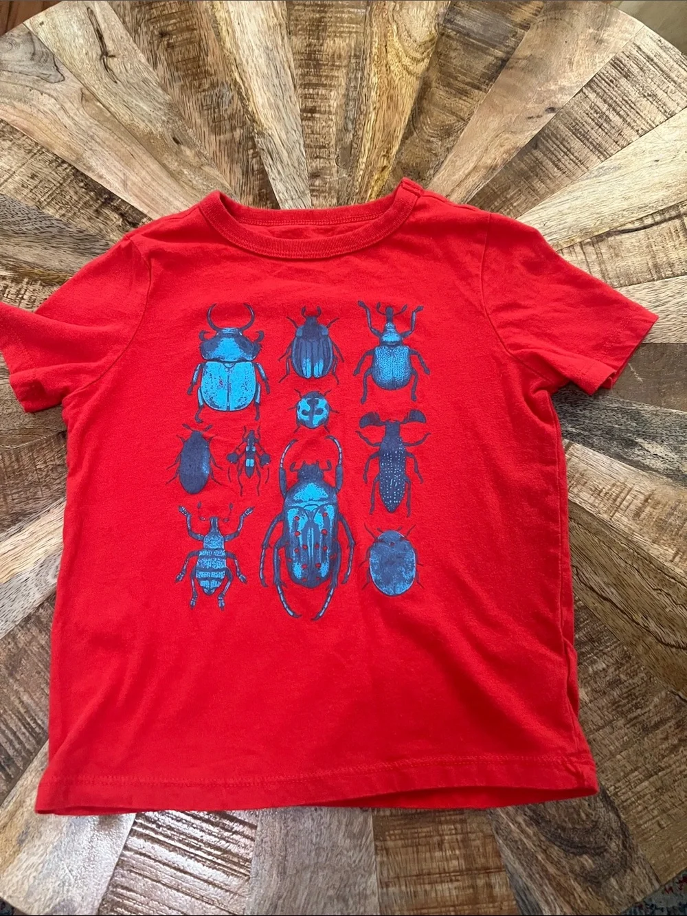 GAP Red Short-Sleeve Tee with Blue Beetle Print
